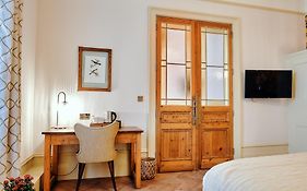 The Black Lion Pub&Boutique Guesthouse